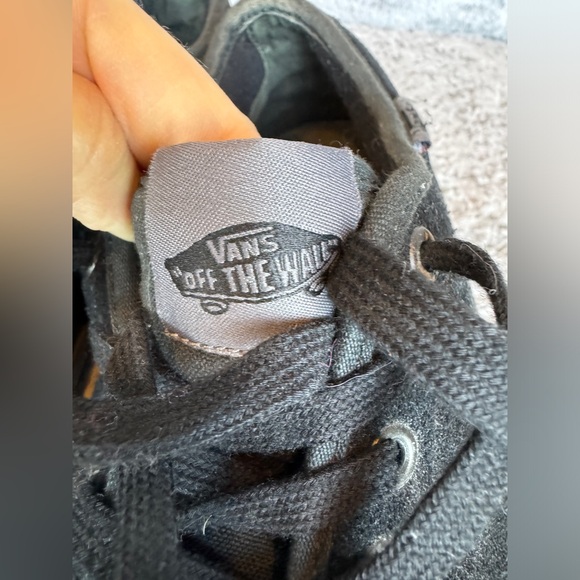 Vans Black Off the Wall Skateboarding Sneakers- Sz 7.5 - Picture 7 of 9